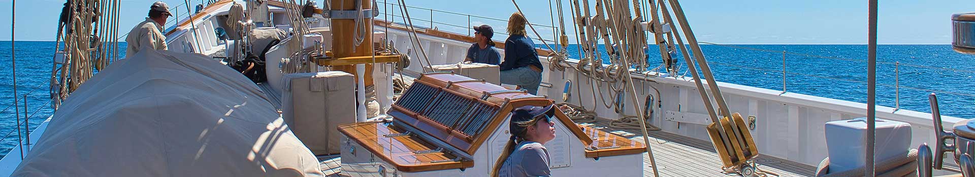 Alquilar una goleta en Sibenik en 2027, precios y condiciones