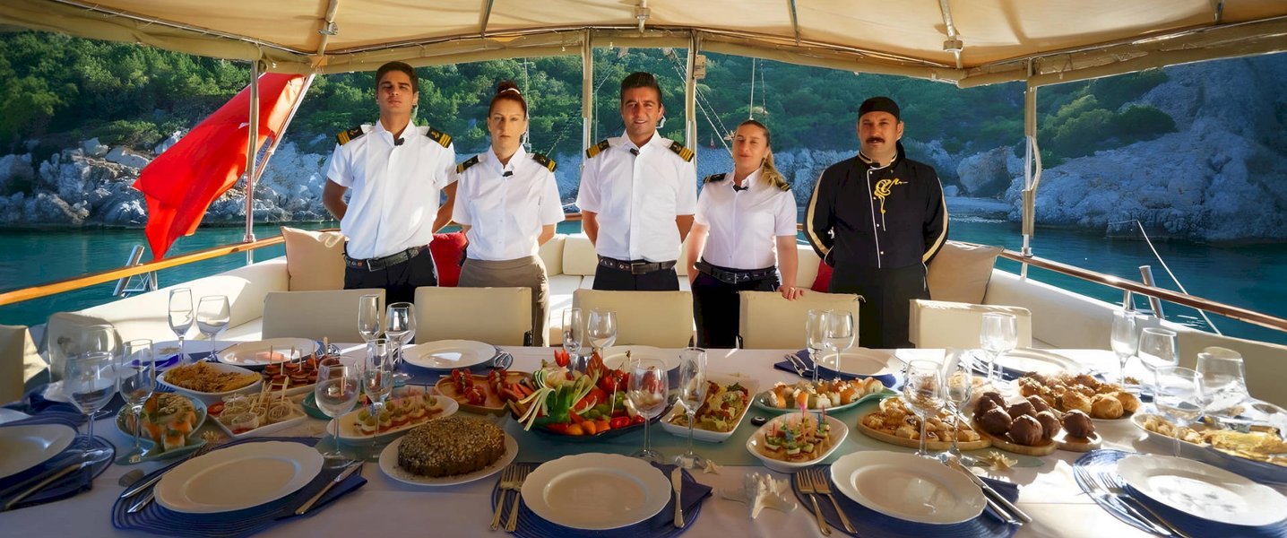 alt_prefix Happy Hours 