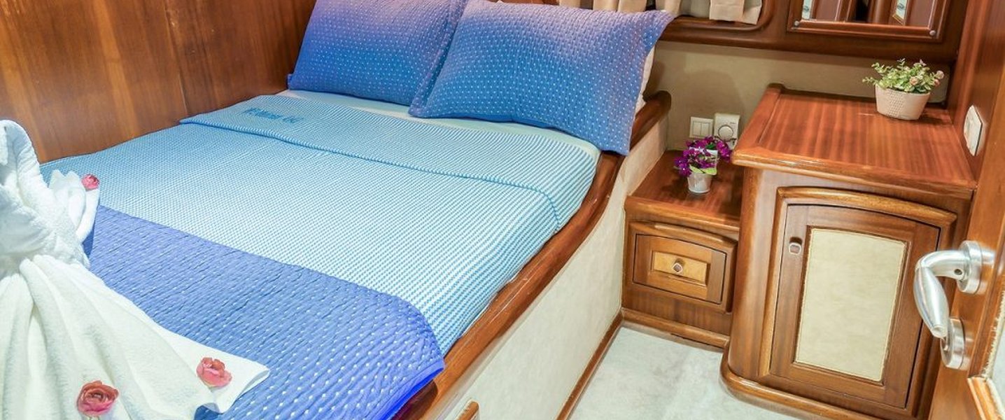 alt_prefix Mehmet Ayaz 