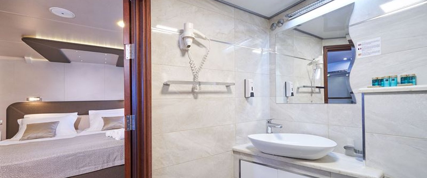 alt_prefix Casablanca 