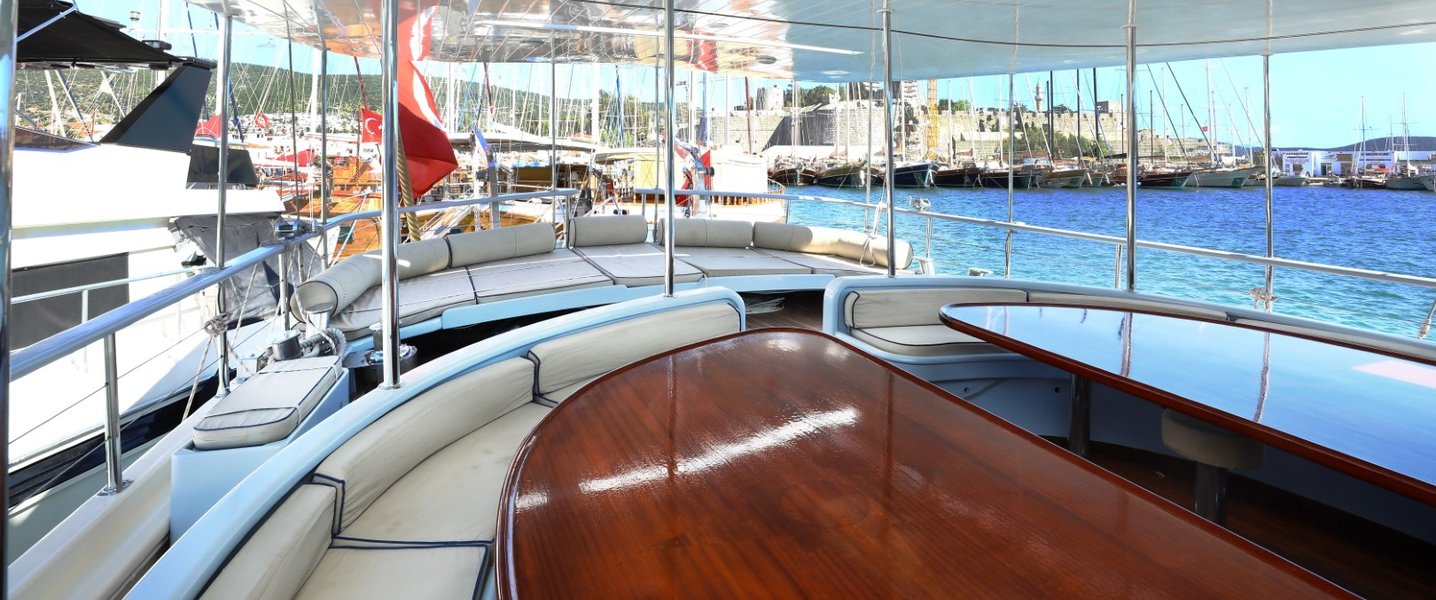 alt_prefix Aegean Clipper 