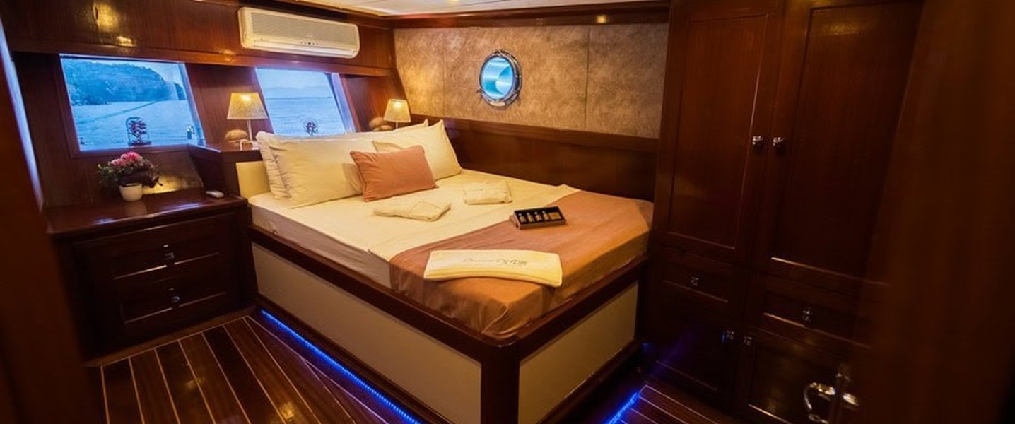 alt_prefix Queen of RTT 