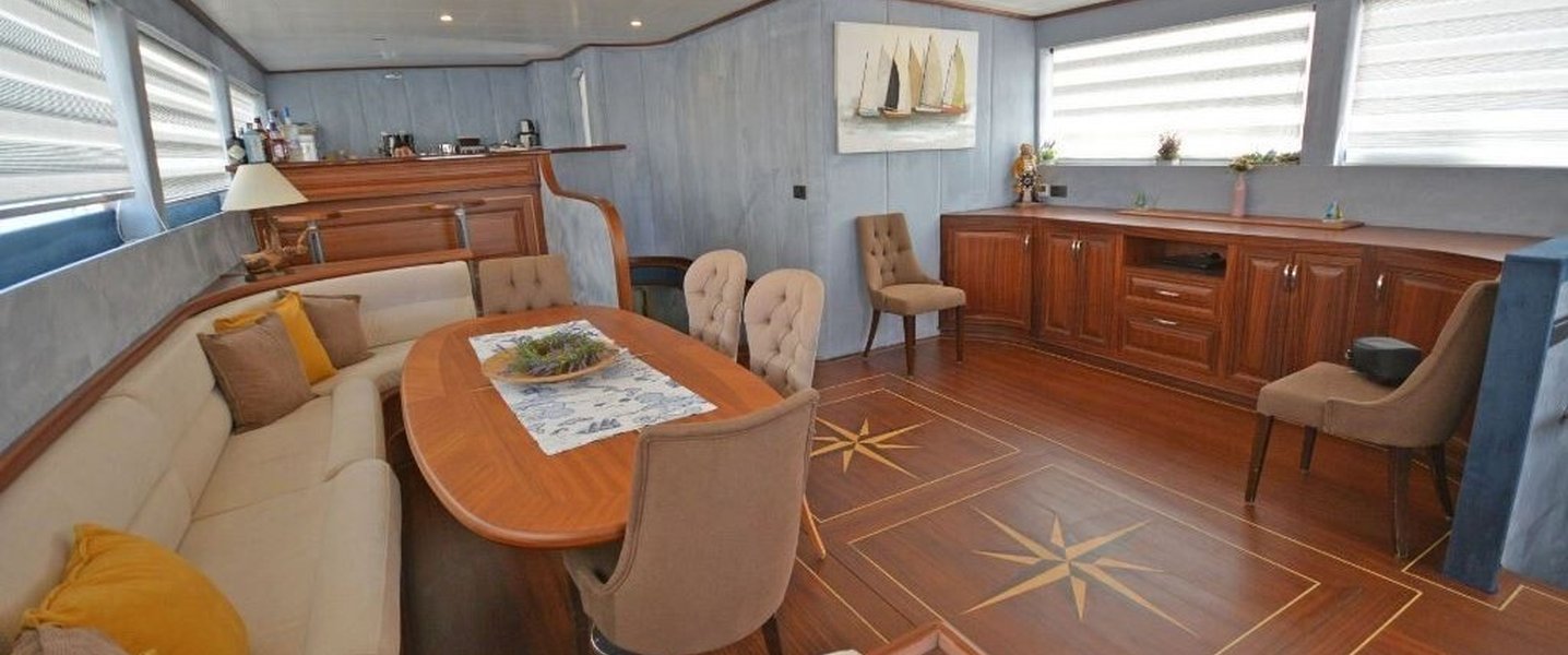 alt_prefix Bella Mare 