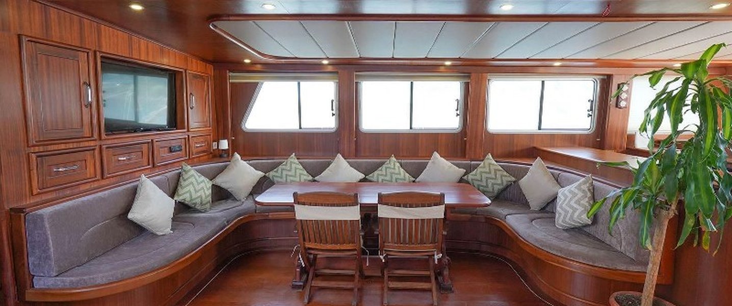 alt_prefix Prenses Esila 