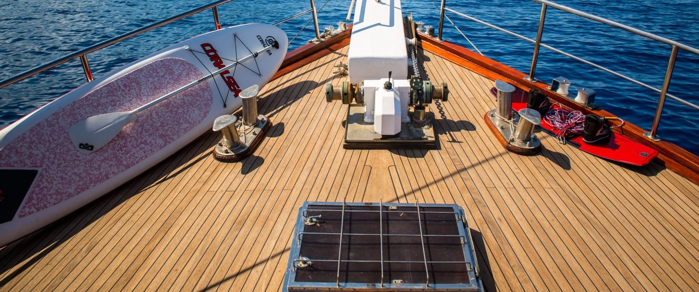 alt_prefix Latife Sultan 