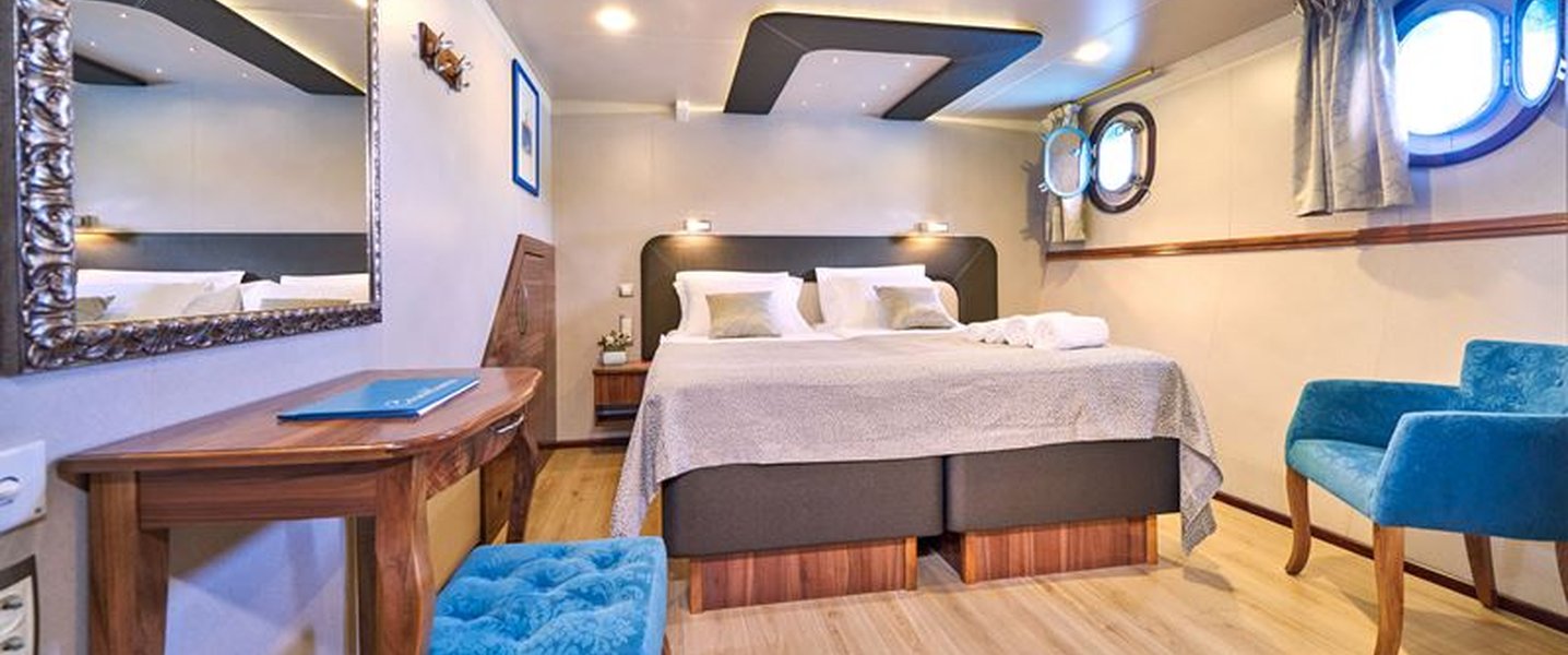 alt_prefix Casablanca 