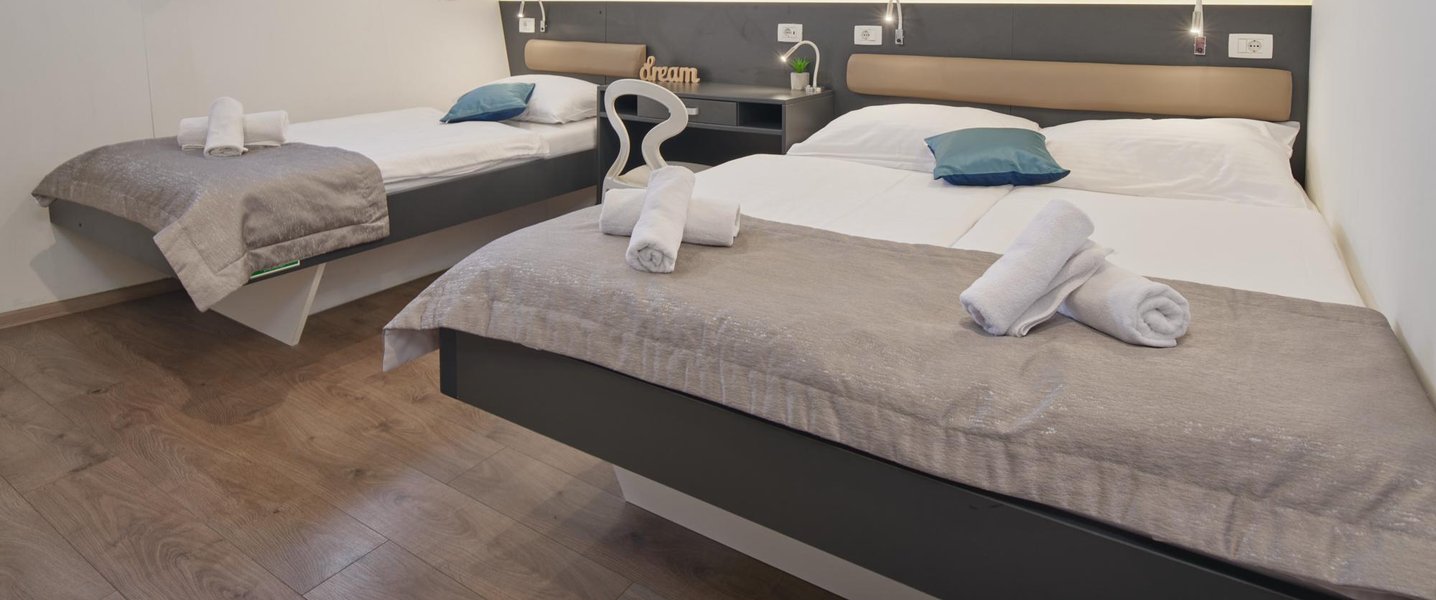 alt_prefix Lupus Mare 