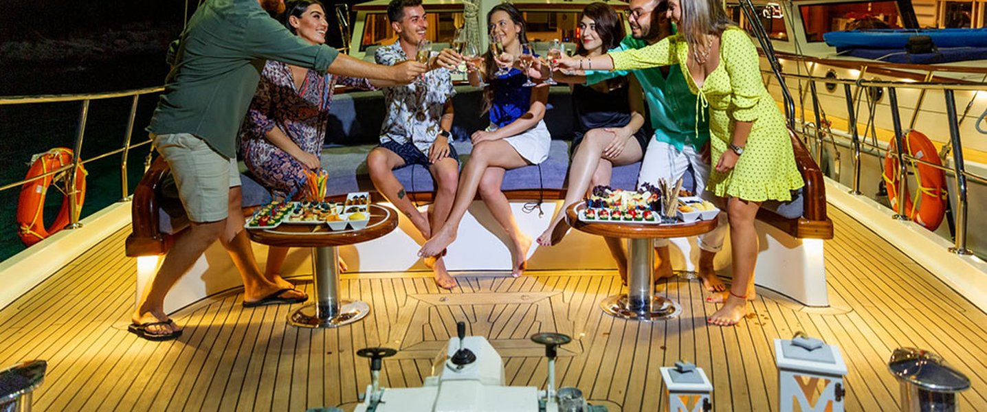 alt_prefix Grand Sailor 