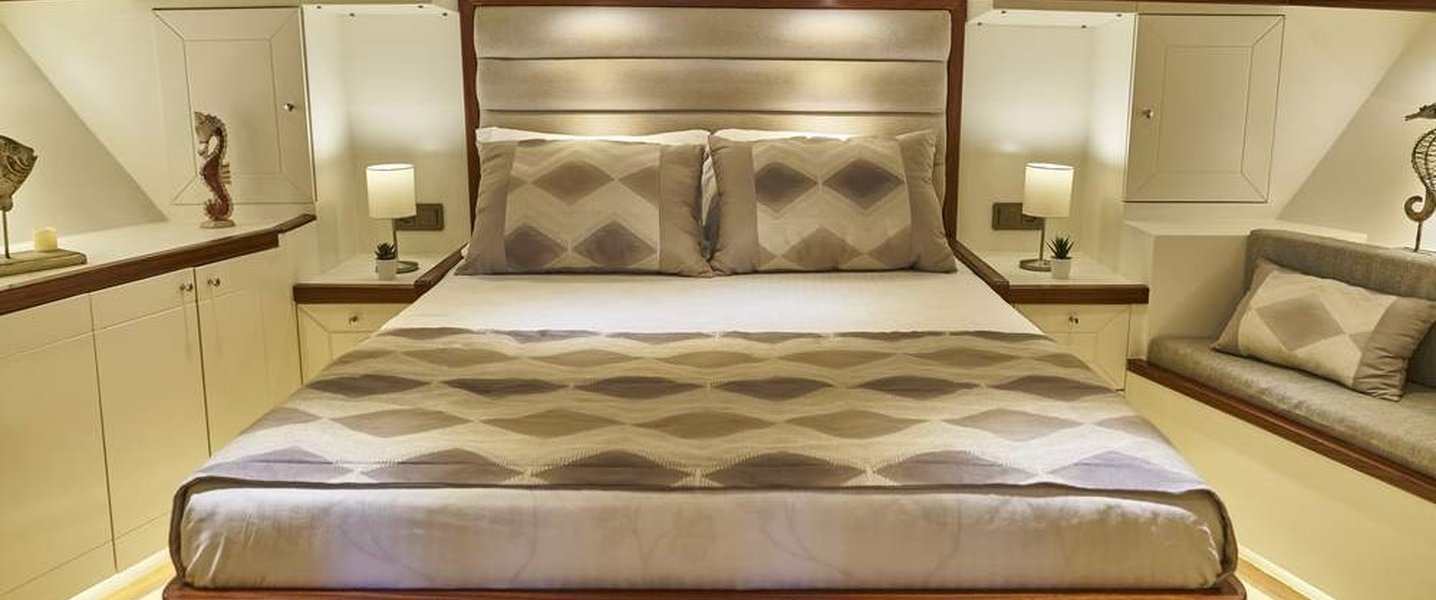 alt_prefix Grand Sailor 