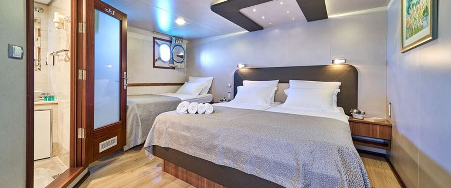 alt_prefix Casablanca 