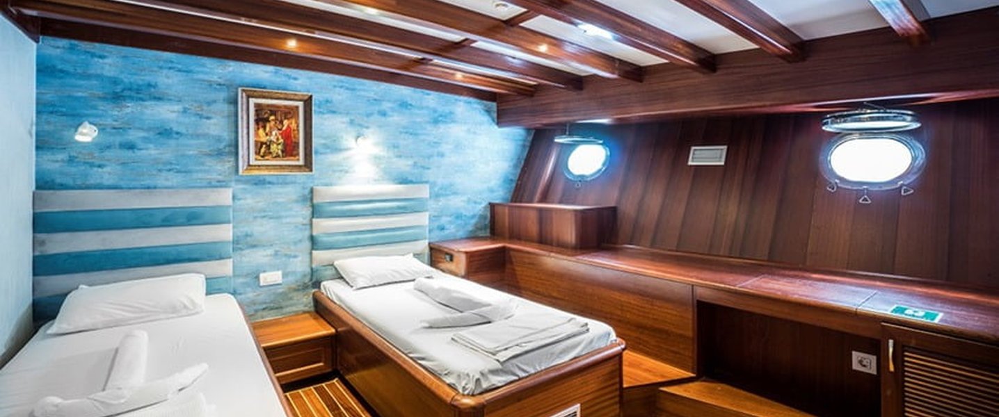 alt_prefix Love Boat 