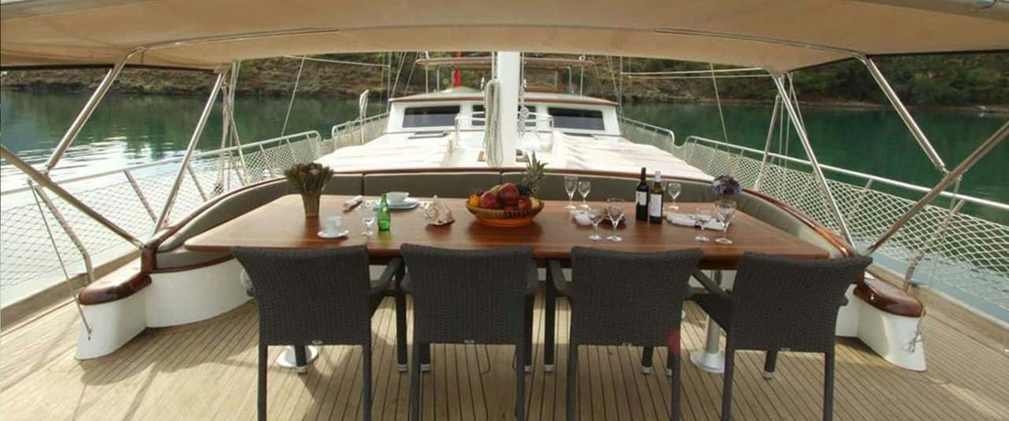 alt_prefix Queen Lila 