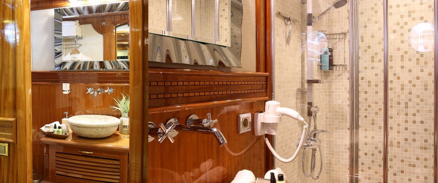 alt_prefix Queen Atlantis 