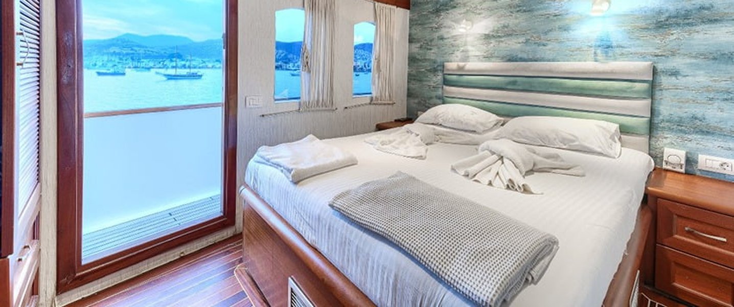 alt_prefix Love Boat 