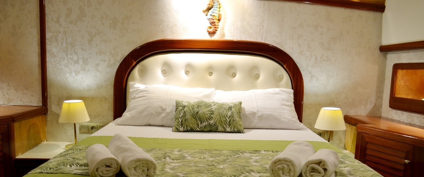 alt_prefix Dora Deniz 