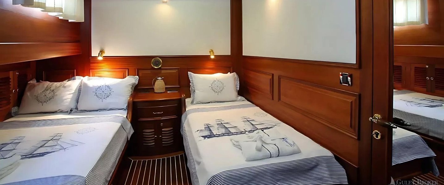 alt_prefix Kaya Guneri 4 