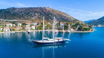 alt_prefix Nevra Queen 