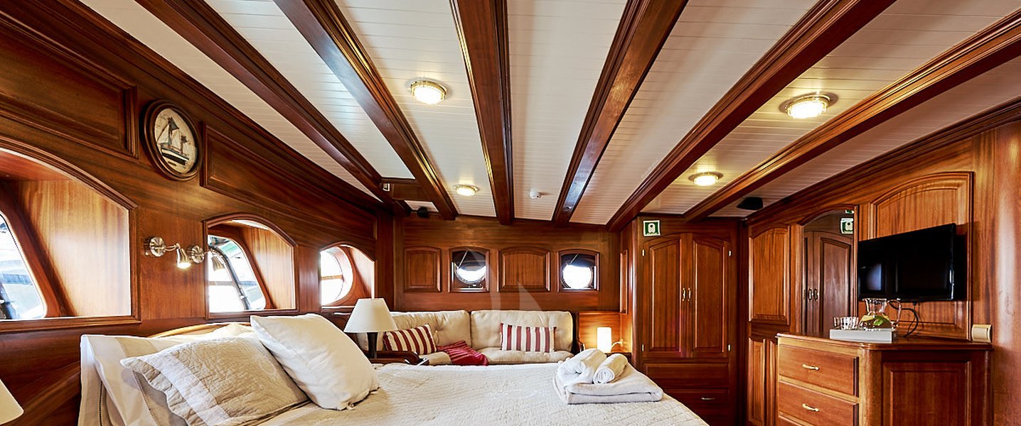 alt_prefix Queen of Karia 