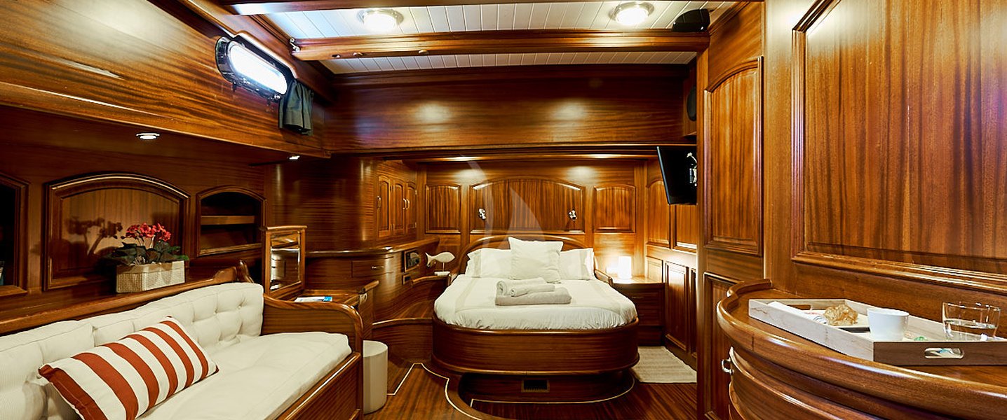 alt_prefix Queen of Karia 