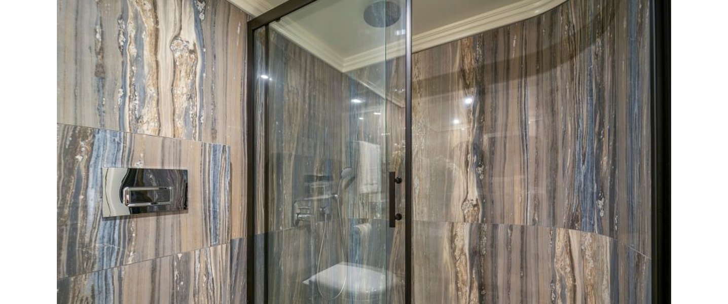 alt_prefix Queen of Makri 