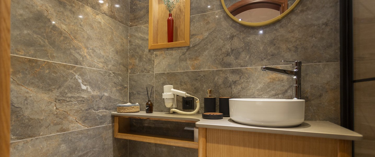 alt_prefix Diva Deniz 