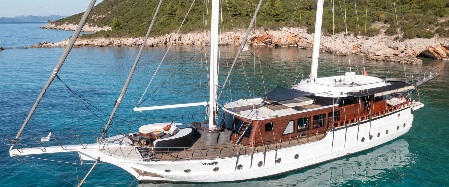 alt_prefix Phoenix Bronze (Ex Vivere) 