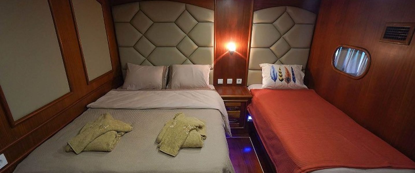 alt_prefix Prenses Esila 