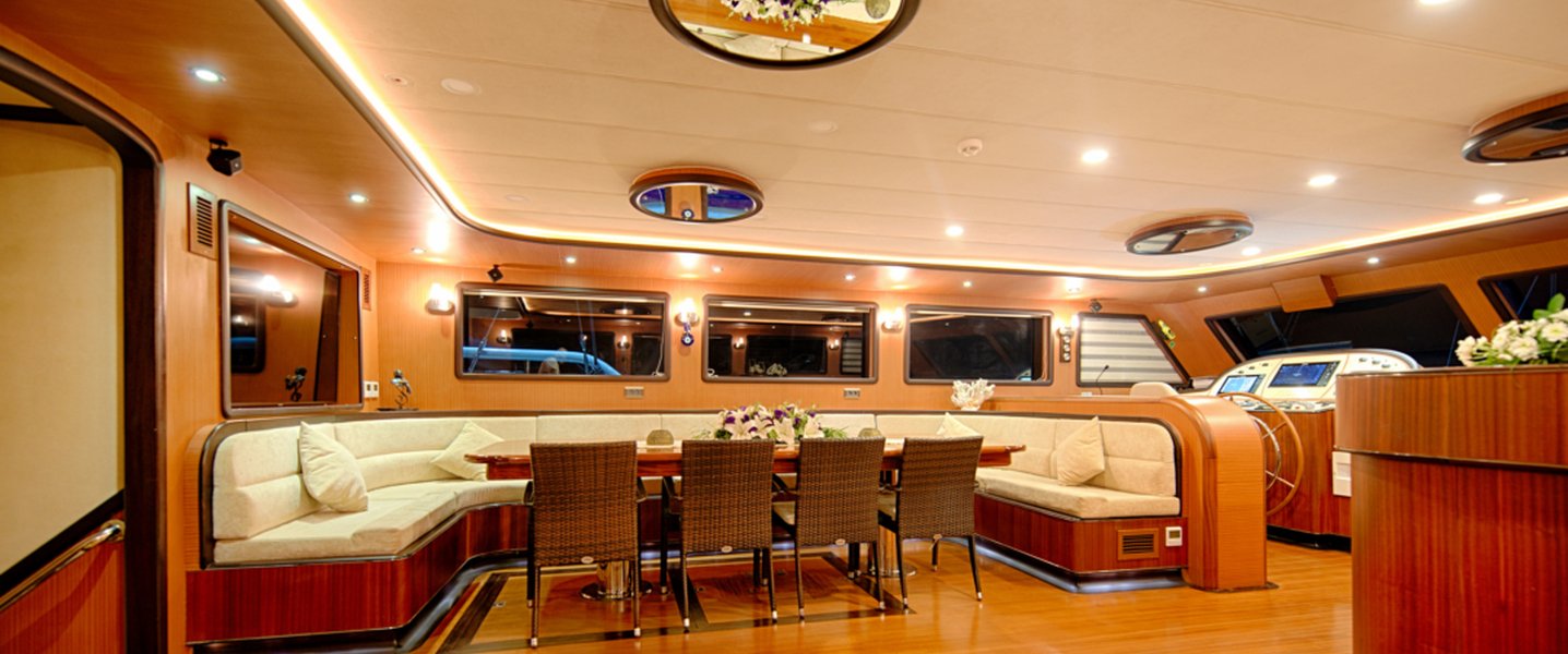 alt_prefix Queen of Salmakis 