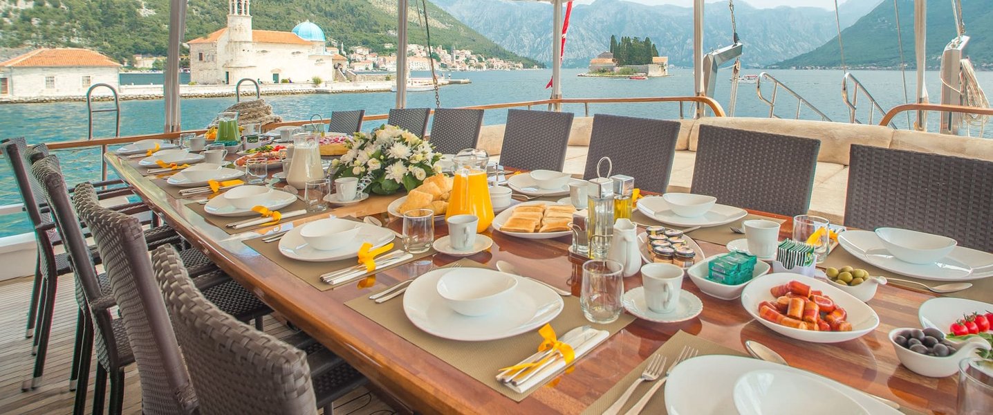 alt_prefix Sadri Usta 