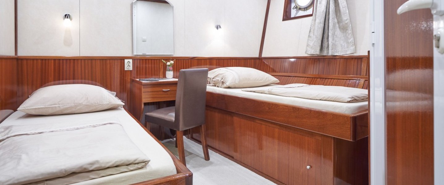 alt_prefix Tanja Mora 