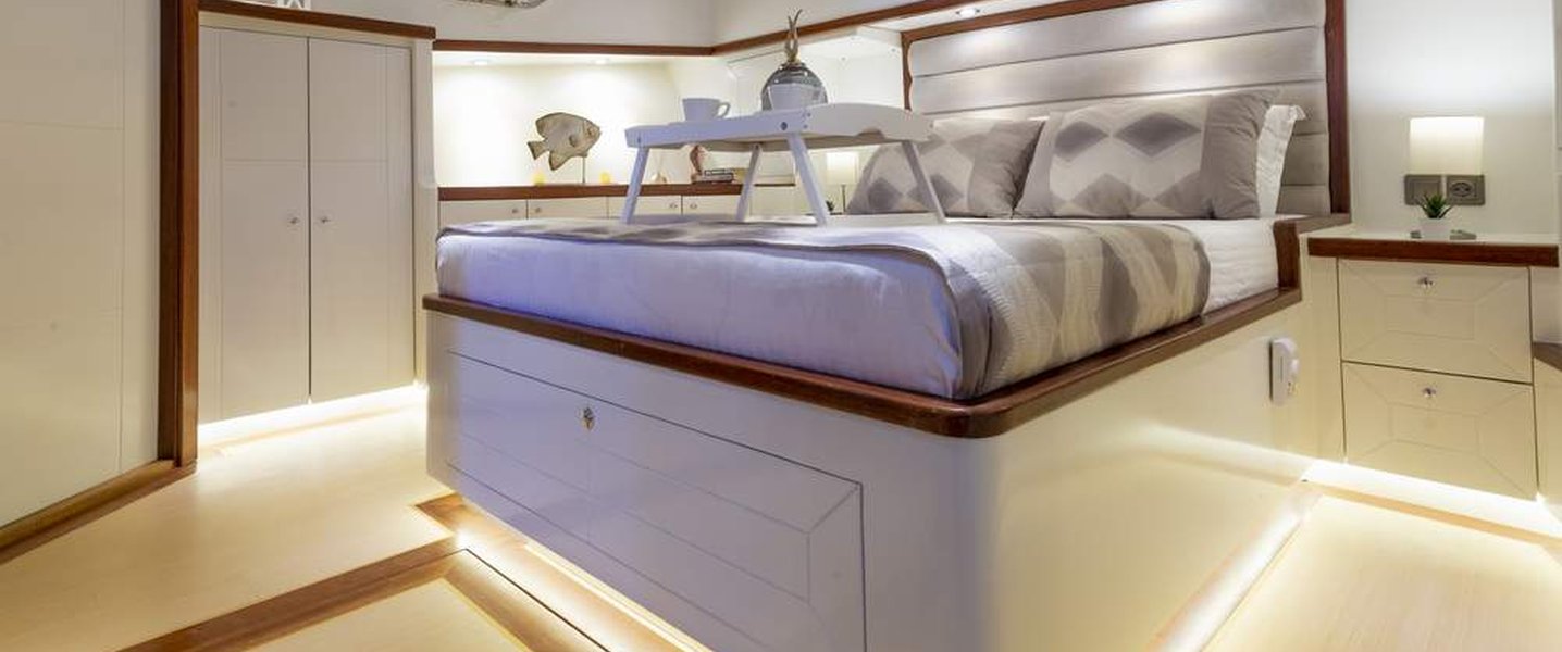 alt_prefix Grand Sailor 