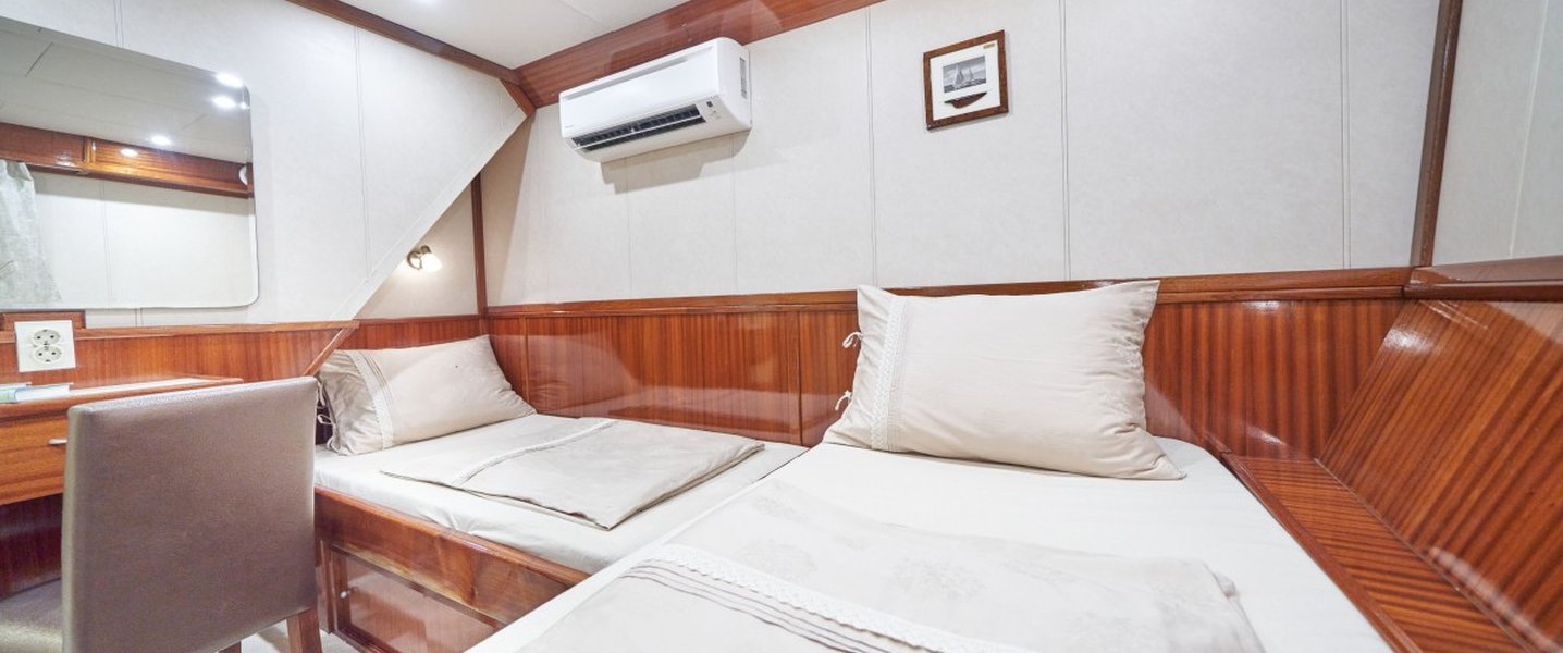 alt_prefix Tanja Mora 