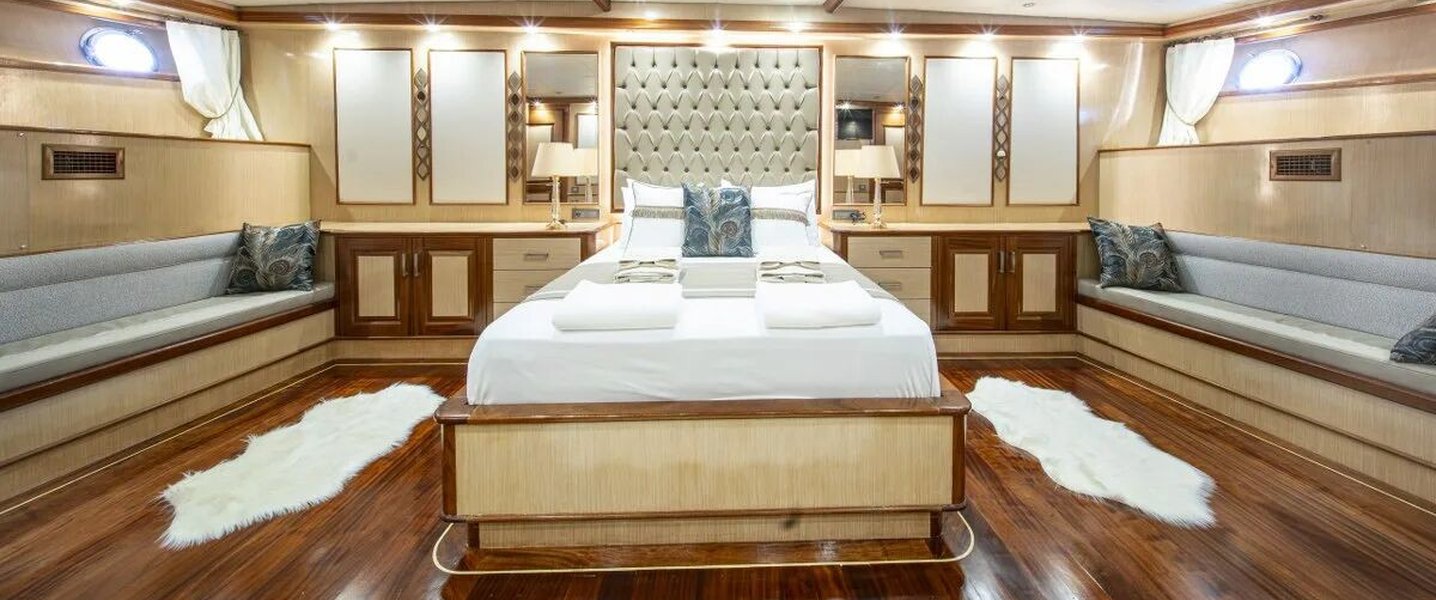 alt_prefix Kaan Ayaz 