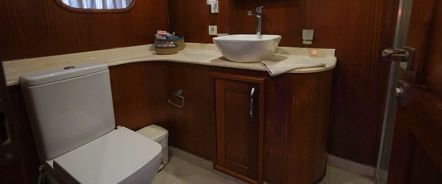 alt_prefix Prenses Esila 