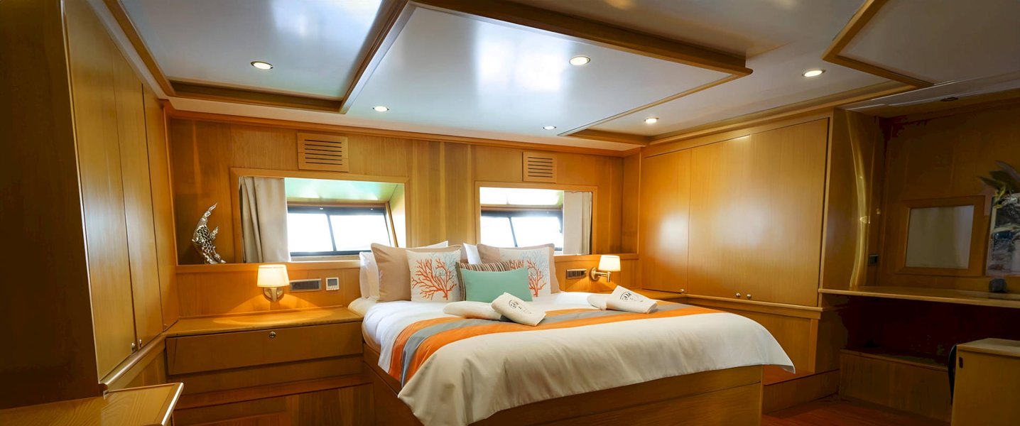 alt_prefix Happy Hours 