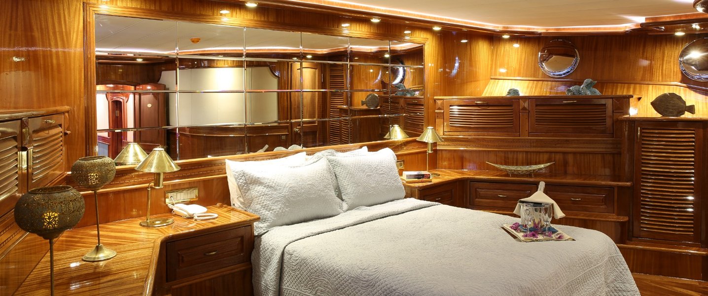 alt_prefix Queen Atlantis 