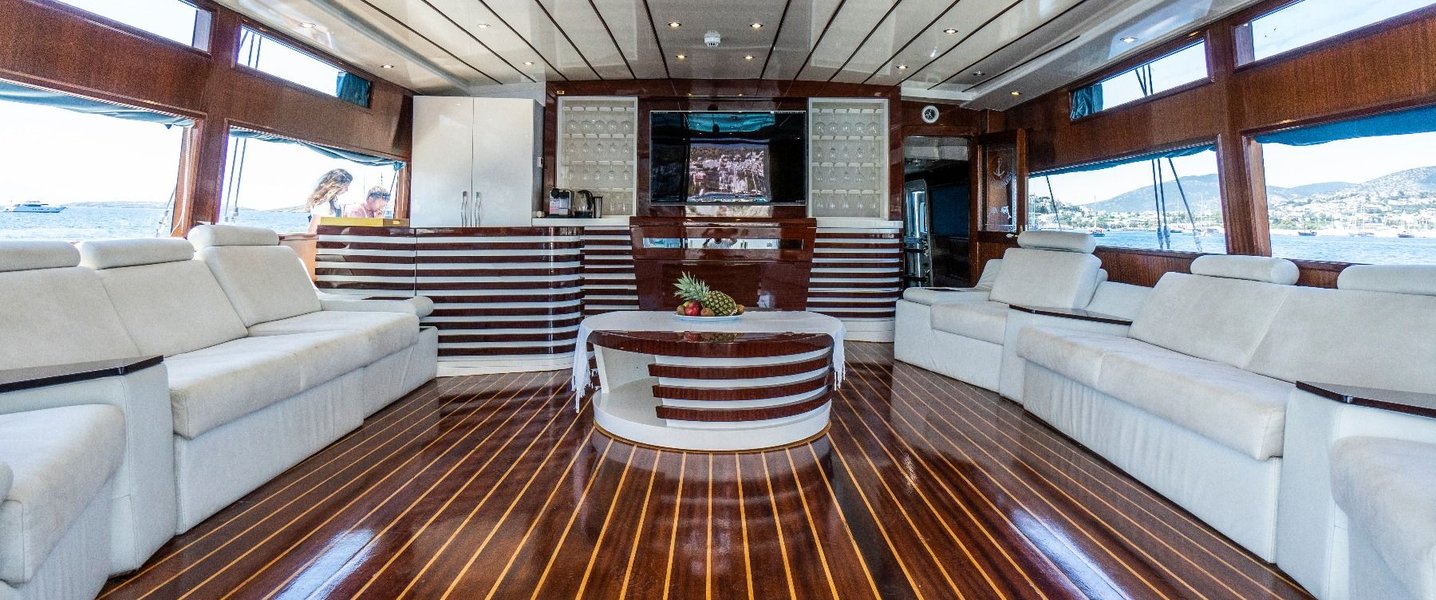 alt_prefix Esma Sultan 