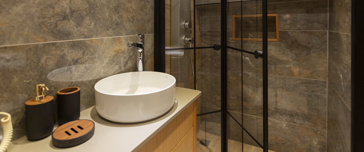 alt_prefix Diva Deniz 