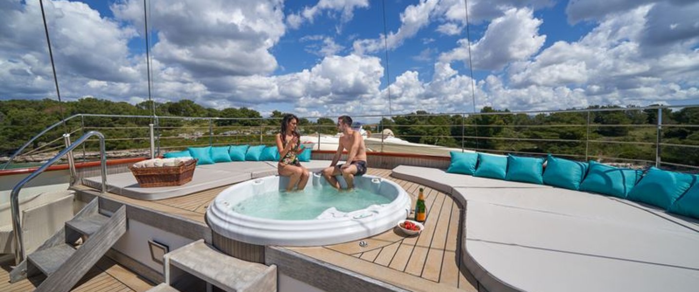 alt_prefix Casablanca 