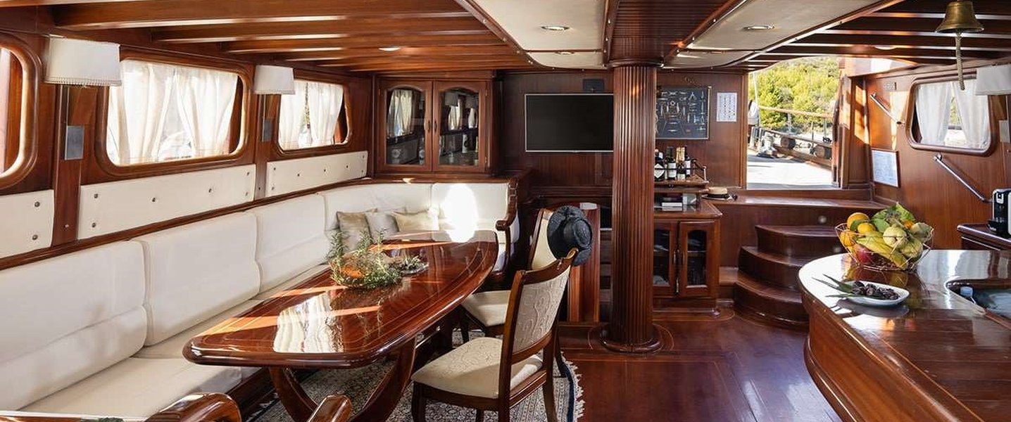 alt_prefix Nostra Vita 