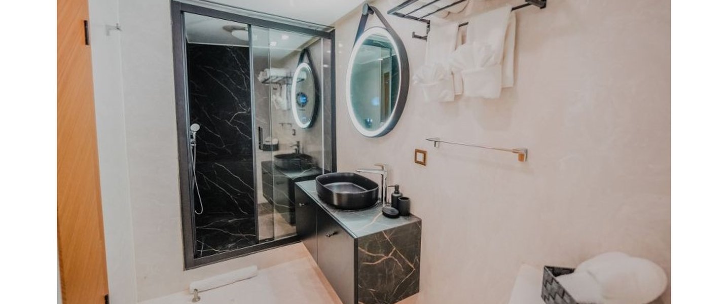 alt_prefix King of the Sea 