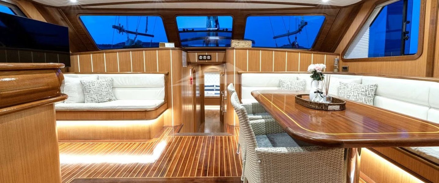 alt_prefix Gozdem the One 