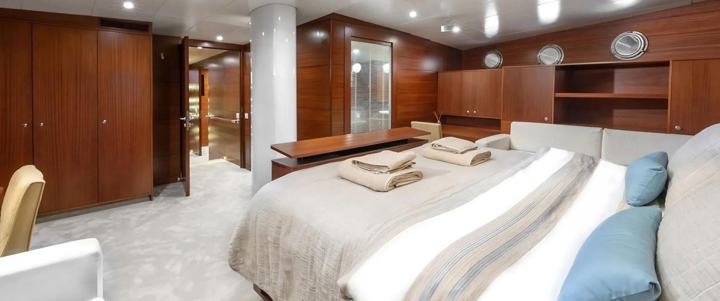 alt_prefix Lucky you 