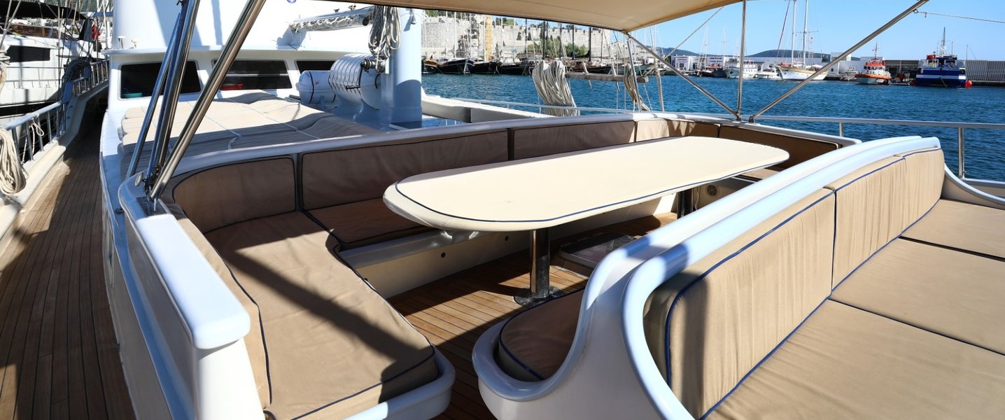 alt_prefix Aegean Clipper 