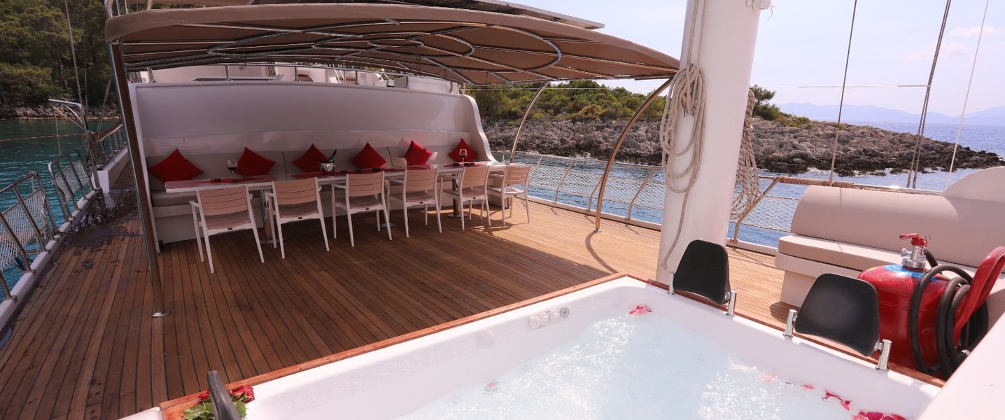 alt_prefix Queen of RTT 