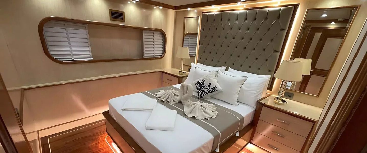 alt_prefix Kaan Ayaz 