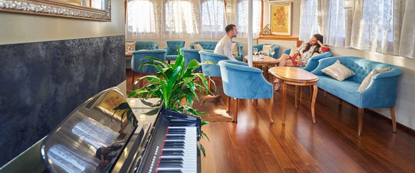 alt_prefix Casablanca 