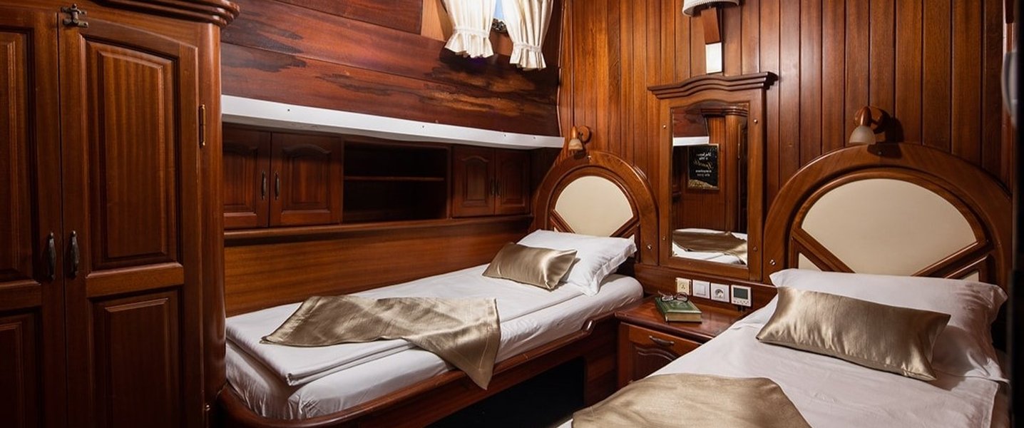 alt_prefix Nostra Vita 