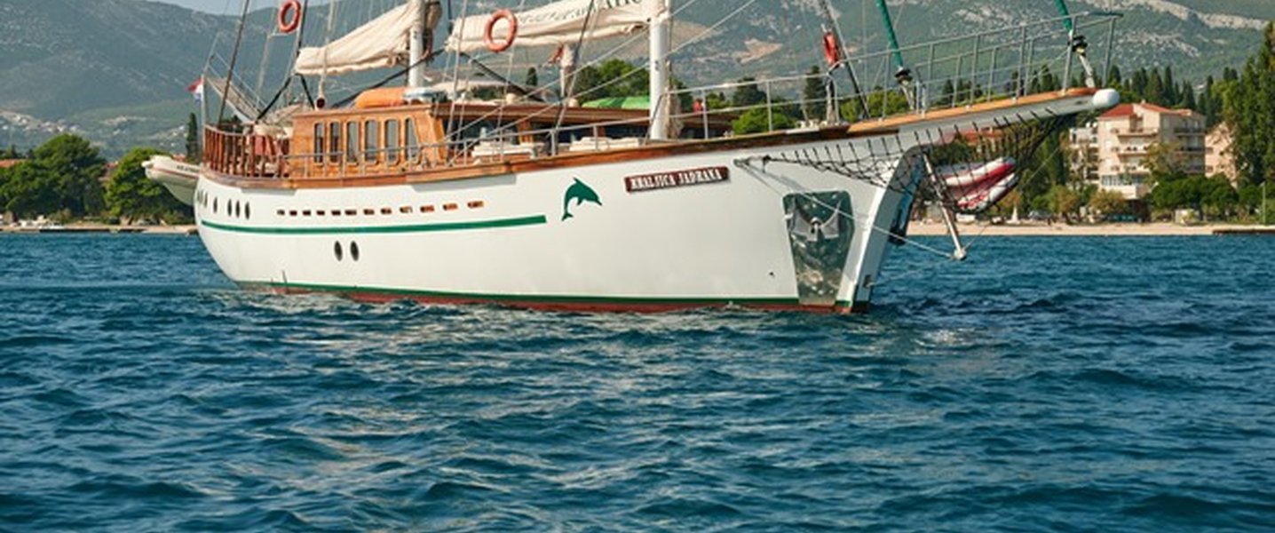 alt_prefix Queen of Adriatic 