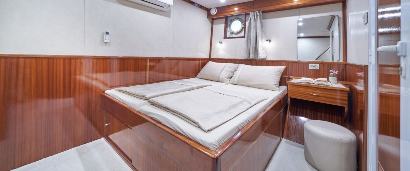 alt_prefix Tanja Mora 